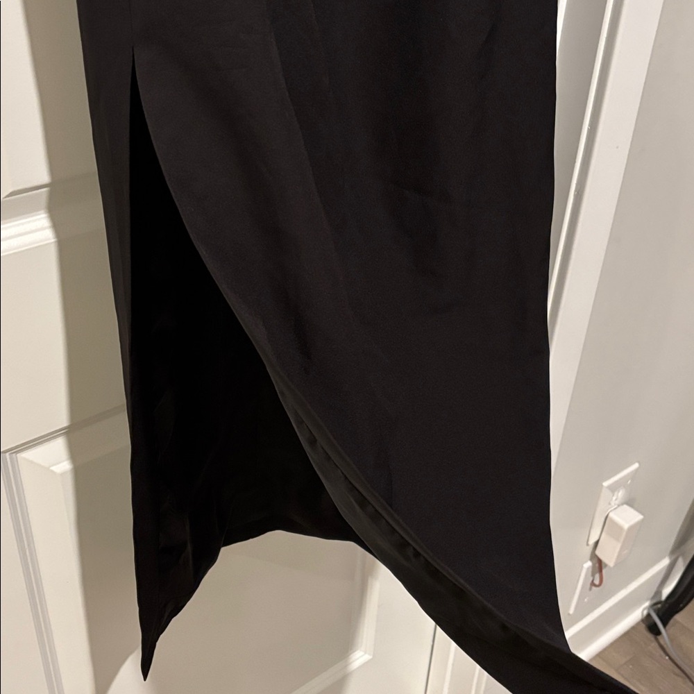 Bardot Eleni Chain Midi Dress-8 - Picture 7 of 9